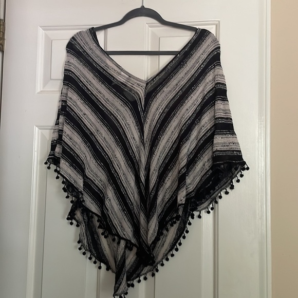 Moon Collection Top - Picture 2 of 3